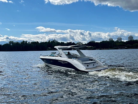Яхта Sea Ray 310 SLX 2024 3