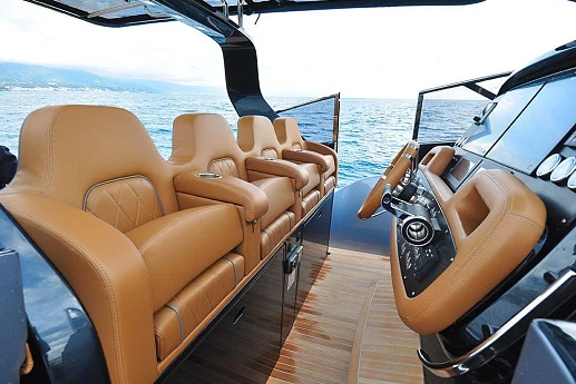 Strider 19 yacht  11