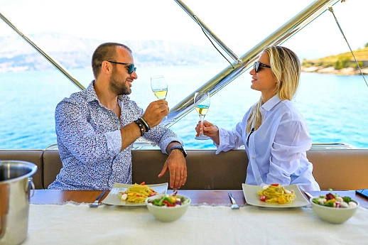 Fairline Squadron 78 Custom yacht 2013 9