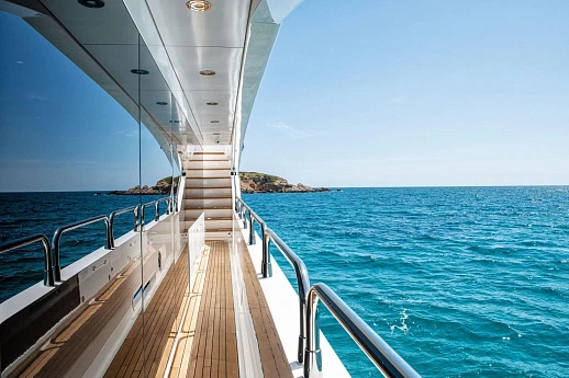 Sunseeker 115 yacht 2013 8