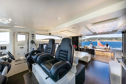 Sunseeker Predator 74 yacht 2011 7