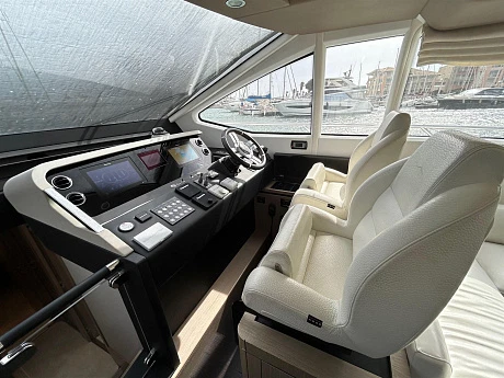 Azimut 66 Flybridge yacht 2021 8