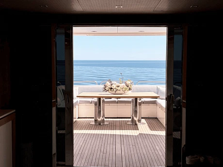 Яхты Sunseeker Predator 115 2013 33