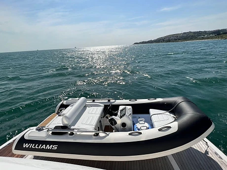 Sunseeker Manhattan 68 yacht 2020 9