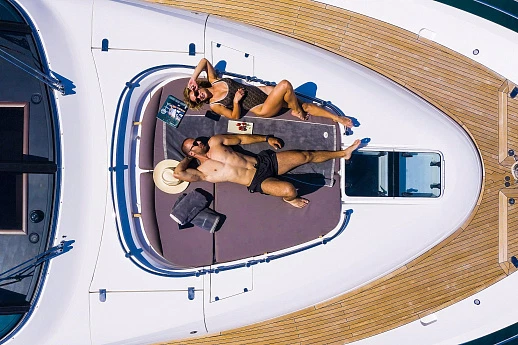 Fairline Squadron 78 Custom yacht 2013 5