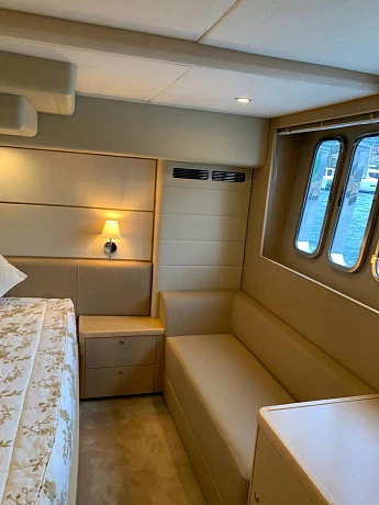 Яхта Princess 62 2010 7