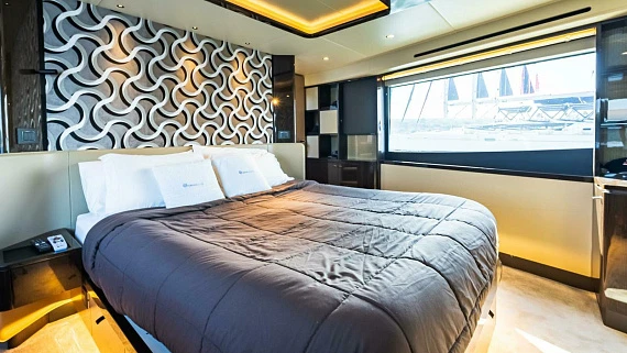 Absolute 60 Fly yacht 2023 9