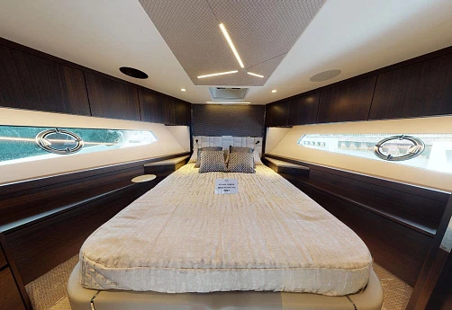 Sunseeker Manhattan 68 yacht 2021 8