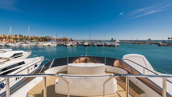 Яхта Benetti Tradition 100 2010 2