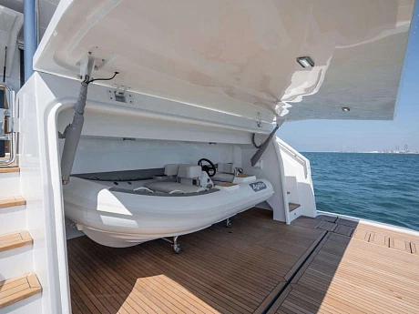 Nomad 75 SUV yacht  6