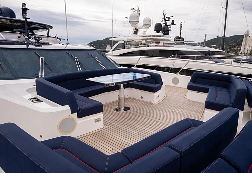 Яхта Sunseeker 116 2020 14