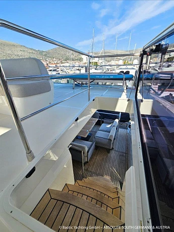 Absolute 60 Fly yacht 2022 12