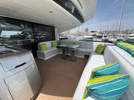 Яхта Sunseeker Predator 75 2023 9