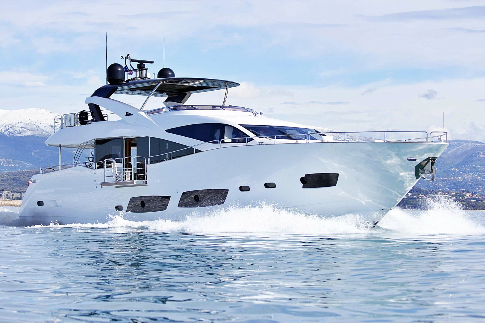Sunseeker 28