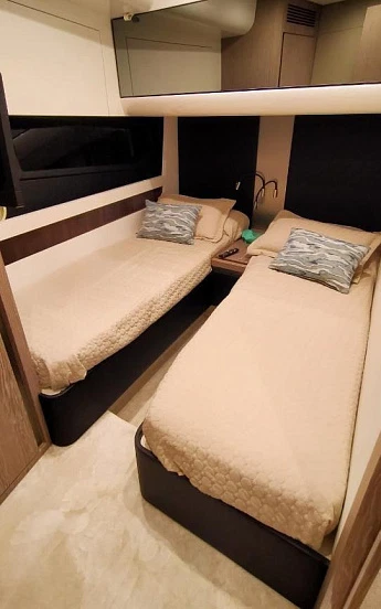 Яхта Azimut S6 Sportfly 2023 14