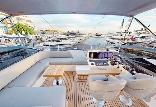 Яхта Sunseeker Manhattan 55 2022 4