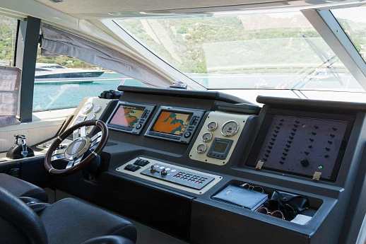 Яхта Azimut 62S Italia 2015 11