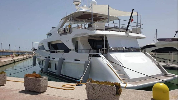 Benetti Delfino 93 yacht 2013 1