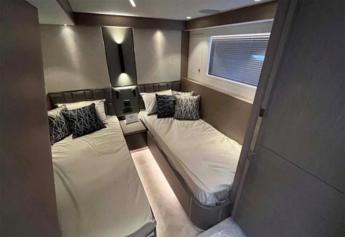 Sunseeker Manhattan 68 yacht 2023 14