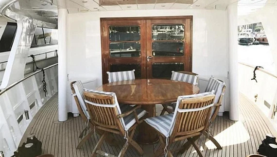 Яхта Benetti 79 SD 2002 9