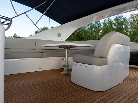 Яхта Princess 67 2008 22