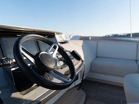 Яхта Princess S78 2021 18
