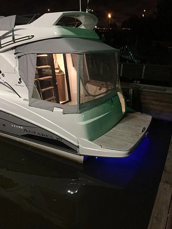 Моторная яхта Beneteau Antares 30 2015 10