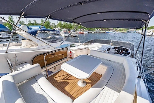 Sunseeker Manhattan 50 yacht 2006 5