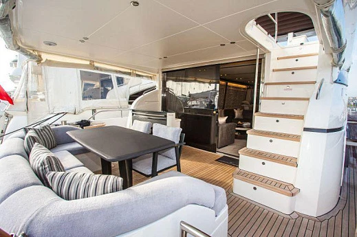Яхта Princess 82 2017 13