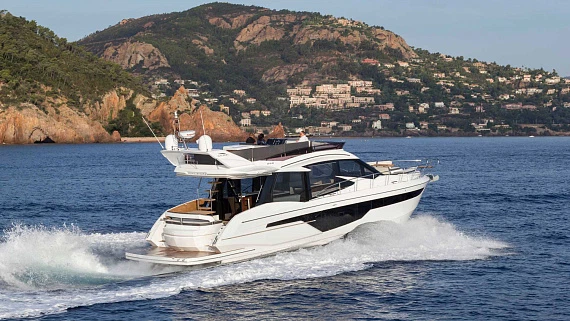 Яхта Galeon 500 FLY  4