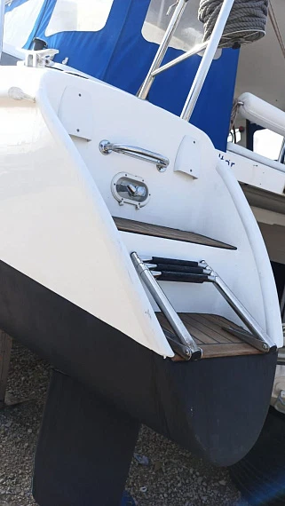 Яхта Aventura 36 Space 2007 3