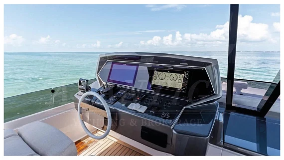 Яхта Ferretti 780 2023 13