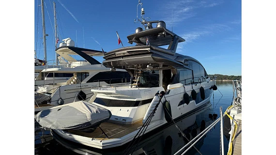 Galeon 700 Sky yacht 2021 1