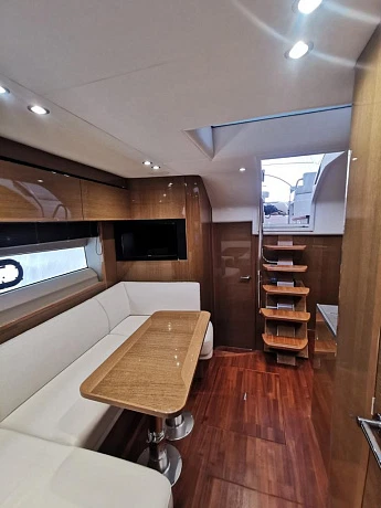 Яхта Princess V50 Open 2018 5