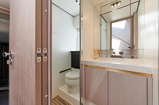 Azimut Fly 60 yacht 2019 10