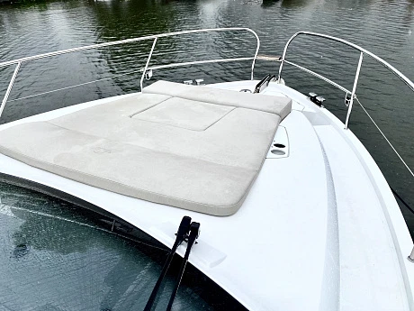 Яхта Sealine C335 V 2022 5