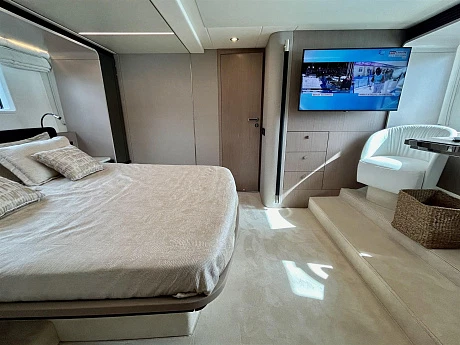 Azimut 66 Flybridge yacht 2021 13