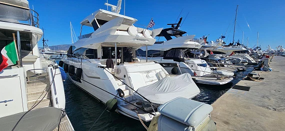 Sunseeker Manhattan 66 yacht 2019 6