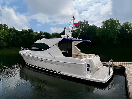 Яхта Riviera 3600 Sport Yacht 2008 2
