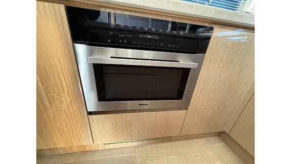 Яхта Galeon 700 Sky 2021 14