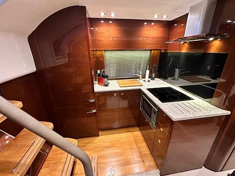 Яхта Princess V48 Open 2015 2