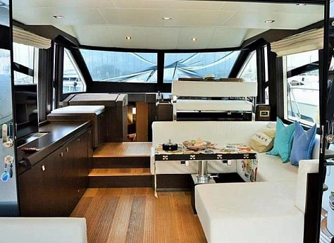 Absolute 53 Fly yacht 2014 13