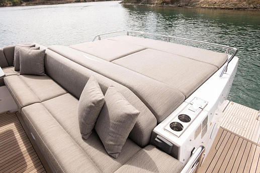 Яхта Azimut S6 2020 7