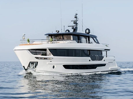 Majesty 100 Terrace yacht  7