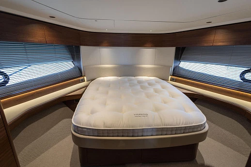 Яхта Princess F65 2025 3