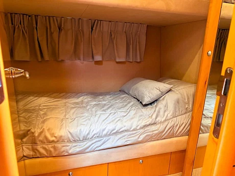 Sunseeker Predator 62 yacht 2008 37