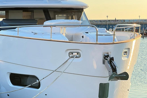 Яхта Azimut Magellano 66 2023 7