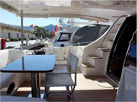 Яхта Azimut 70 2014 5