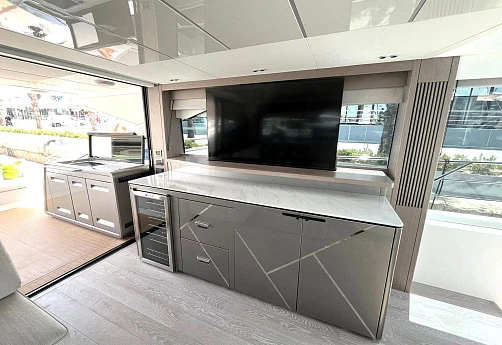 Sunseeker Predator 75 yacht 2023 15