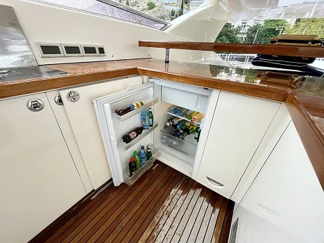 Horizon 122 yacht 2009 40